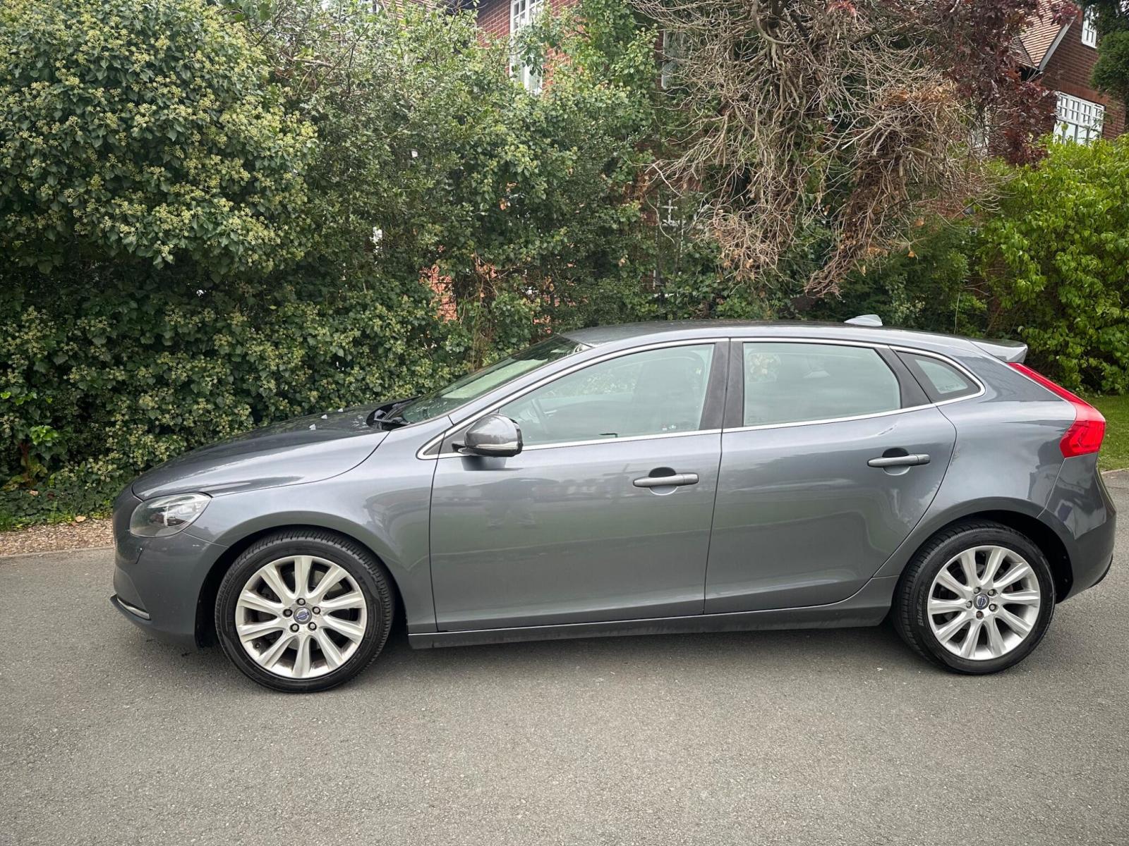 2013 Volvo V40