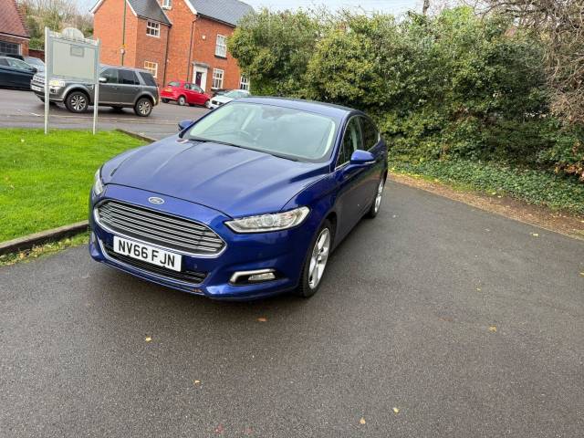 Ford Mondeo 2.0 TDCi Titanium Euro 6 (s/s) 5dr Hatchback Diesel Blue